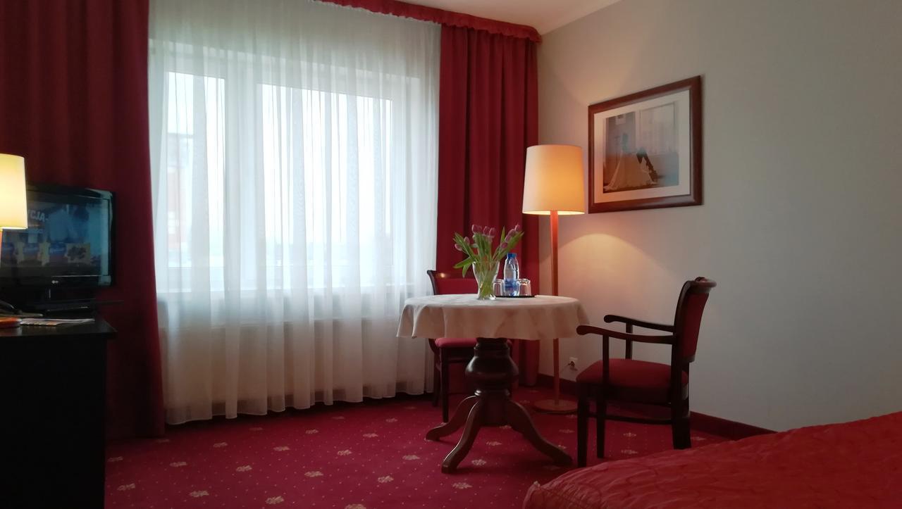 Hotel San Remo Zgierz Eksteriør billede
