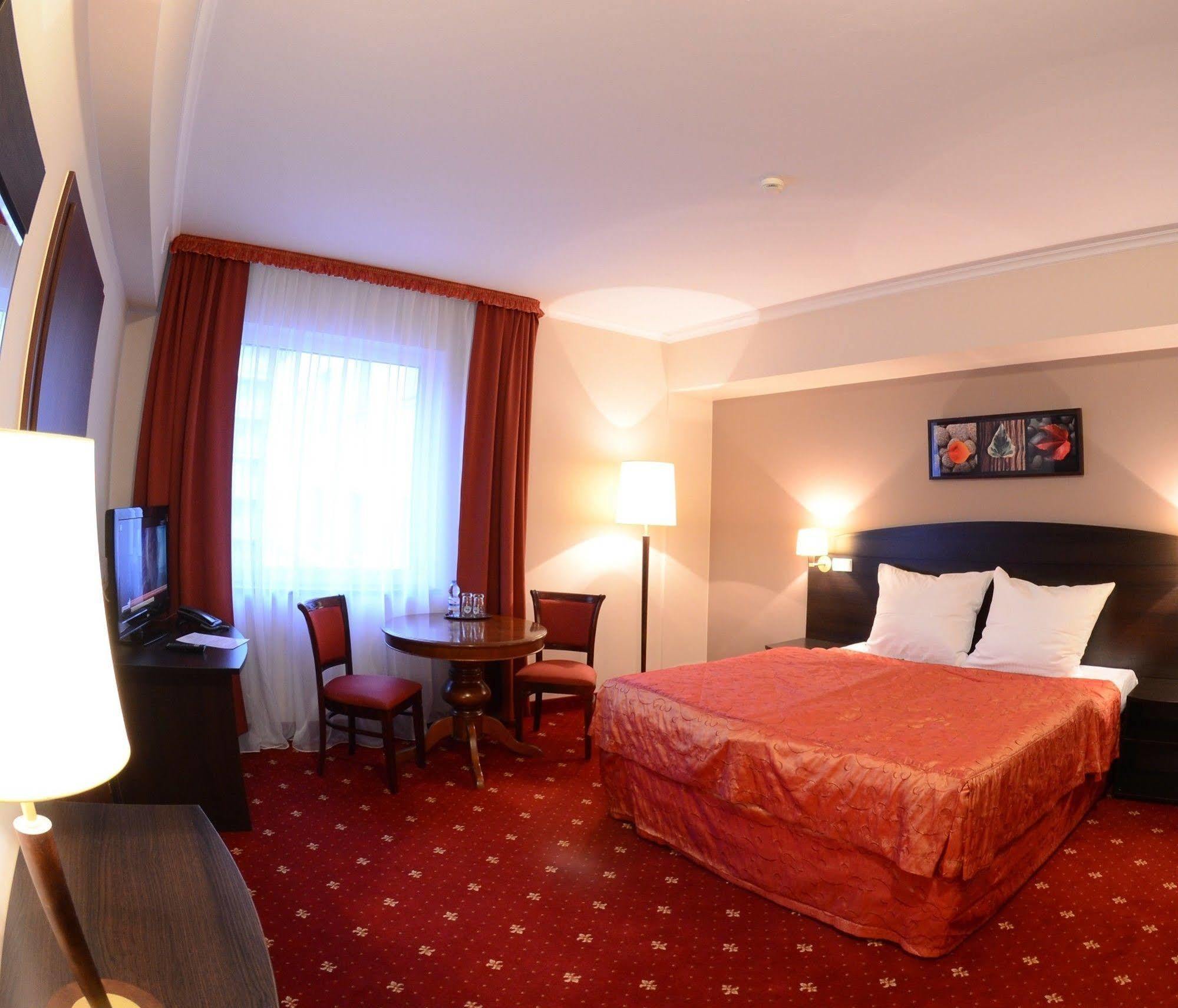 Hotel San Remo Zgierz Eksteriør billede