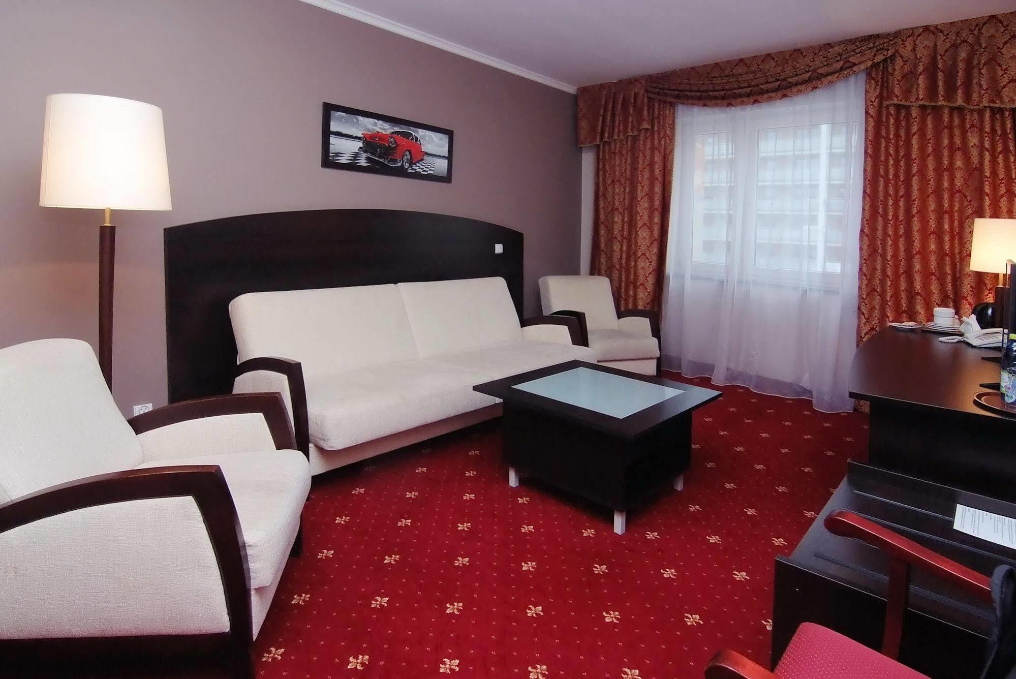 Hotel San Remo Zgierz Eksteriør billede