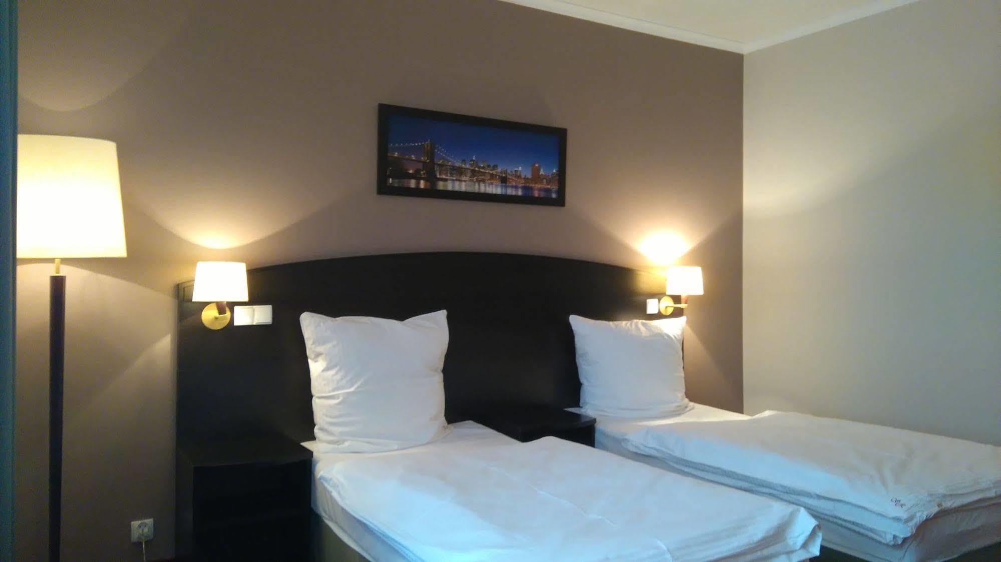 Hotel San Remo Zgierz Eksteriør billede